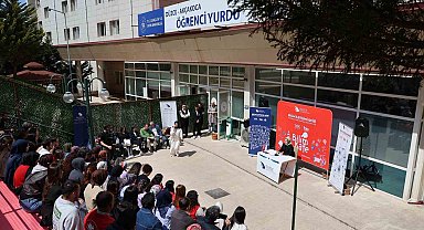 Bilim Kafede etiketlerin dili konuşuldu