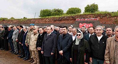 Bingöl'de 33 şehit, 33'üncü yıldönümünde dualarla anıldı