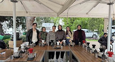 Biri filtre kahve yaptı, diğeri Türk kahvesi: Kuşaklar arası köprü