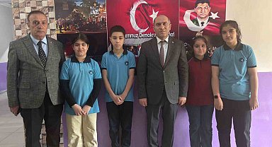 Bitlis'te kuş yavrusunu kurtarmaya çalışan öğrencilere anlamlı ödül