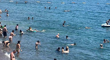 Bodrum sahillerinde bayram yoğunluğu