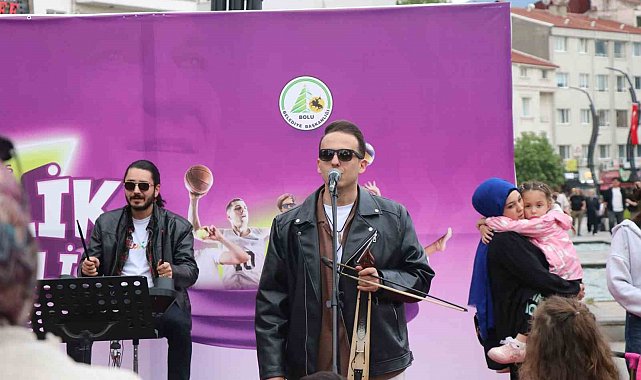 Bolu'da Gençlik Konseri'ne yoğun ilgi