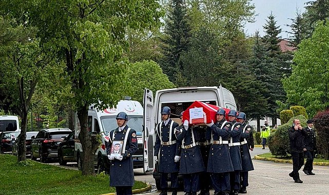 Bolu'da kalp krizine yenik düşen genç komutan memleketine uğurlandı