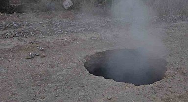 Bozköy yolunda 'obruk' oluştu