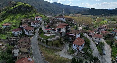 Bu sokaklar açık hava müzesi: Osmanlı'dan günümüze tanıklık eden miras