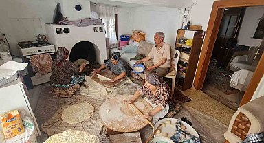 Buldan'da Kurban Bayramı hazırlıkları imece usulü yapılıyor