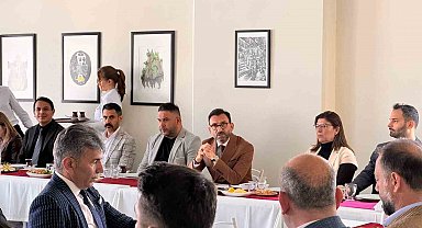 Burhaniye'de danışma kurulu toplantısı düzenlendi