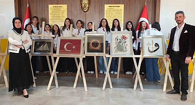Burhaniye'de Filoğrafi kursundaki eserler ilgi gördü