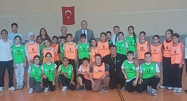 Burhaniye'de Geleneksel Çocuk Oyunları etkinliği başladı