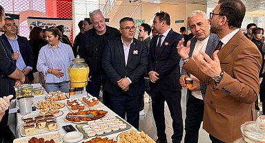 Burhaniye'de üniversitelilerin bahar coşkusu