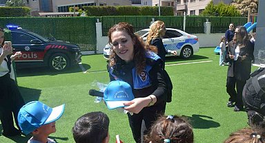 Bursa polisinden miniklere anlamlı ziyaret