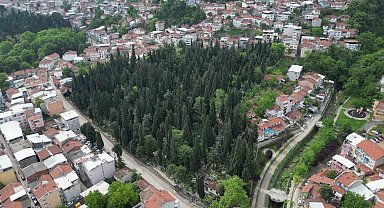 Bursa'da mezarlıklar bayrama hazır