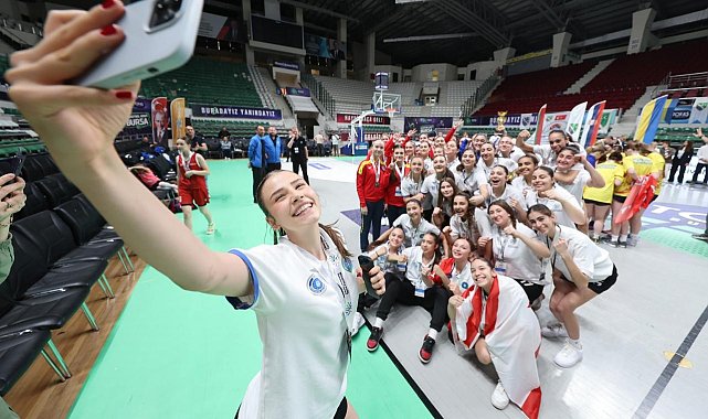 Bursa'da spor şenliklerinde kardeşlik rüzgarı