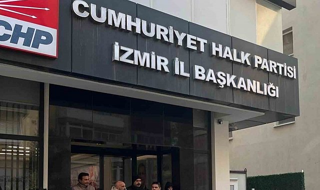 Butlan kararı, İzmir CHP'de bayramlaşma törenini iptal ettirdi