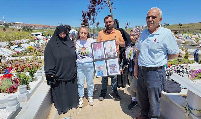 Büyükçekmece'de bıçaklanarak öldürülen 16 yaşındaki Abdulbaki Demirel'in kabrinde hüzünlü bayram