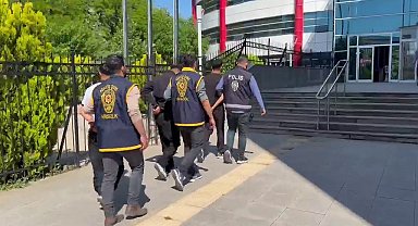 Çaldıkları paralarla dövme yapmışlar
