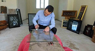 Camı çatlatarak sanata uzanan yolculuk