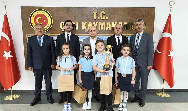 Çan Cumhuriyet İlkokulu Öğrencileri Akıl Zeka Oyunlarında Türkiye Finallerine Katıldı