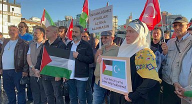 Çanakkale'de Sumud Filosu'ndaki aktivistlere destek gösterisi