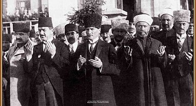 Çanakkale'yi TBMM'de temsil eden 92 kişi bu sergide yaşatılıyor