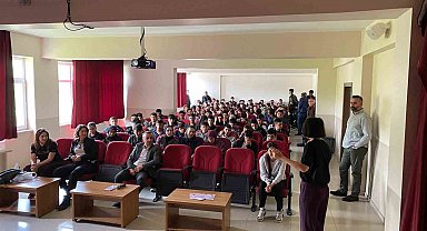 Çemişgezek'te akran zorbalığına karşı bilinçlendirme eğitimi