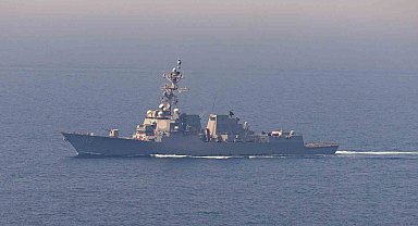CENTCOM: "İran'a yönelik ablukada 58 geminin rotası değiştirildi, 4 gemi etkisiz hale getirildi"