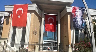 Cizre'de kargo aracı ile gümrük kaçağı mal sevkiyatına polis engeli: 2 tutuklama