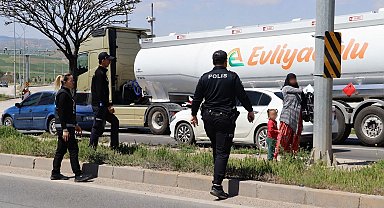 Çocukları böyle sömürüyorlar