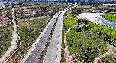 Çukurova Üniversitesi vatandaşın arazisini "işgal" etti, belediye "kaçak bulvar" yaptı