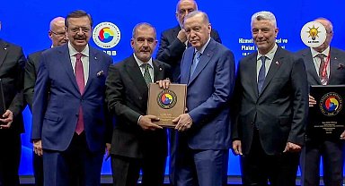 Cumhurbaşkanı Erdoğan'dan Başkan Alan'a Hizmet Şeref Belgesi