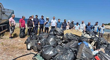 Datça Karya Yolu'nda 3,5 ton atık toplandı