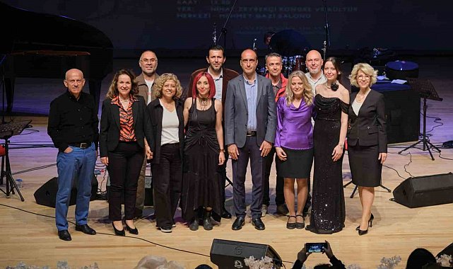 Denizli Şarkını Söyle yarışmasında genç yetenekler sahne aldı