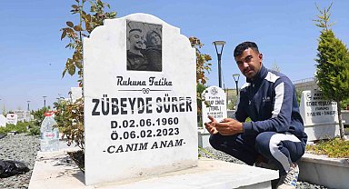 Deprem mezarlığında buruk anneler günü