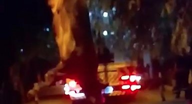 Dereye düşen kurbanlık dana vinçle kurtarıldı