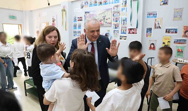 Devlet korumasındaki çocuklara bayram ziyareti