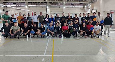 Dezenformasyona karşı pickleball