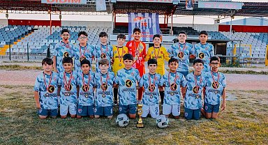 Didim Belediyespor 4 ayrı yaş kategorisinde şampiyon oldu