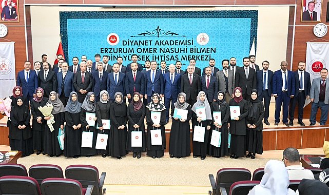 Dini Yüksek İhtisas Eğitim Merkezi dördüncü dönem mezunlarını verdi
