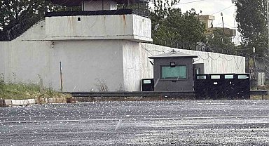 Diyarbakır'da dolu ve sağanak yağışı
