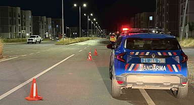 Diyarbakır'da halk otobüsü ile otomobil çarpıştı: 2 ölü, 5 yaralı