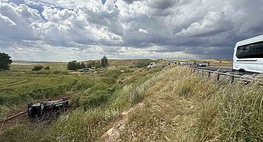 Diyarbakır'da iki otomobilin çarpıştığı kazada 1 ölü, 4 yaralı