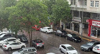 Diyarbakır'da sağanak etkili oldu