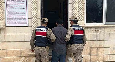 Dolandırıcılık suçundan aranan şahıs yakalandı