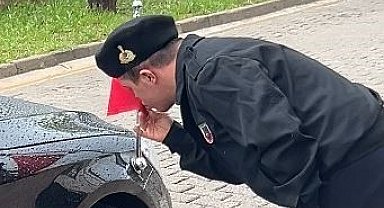 Down sendromlu Ömer'in bayrak hassasiyeti duygulandırdı