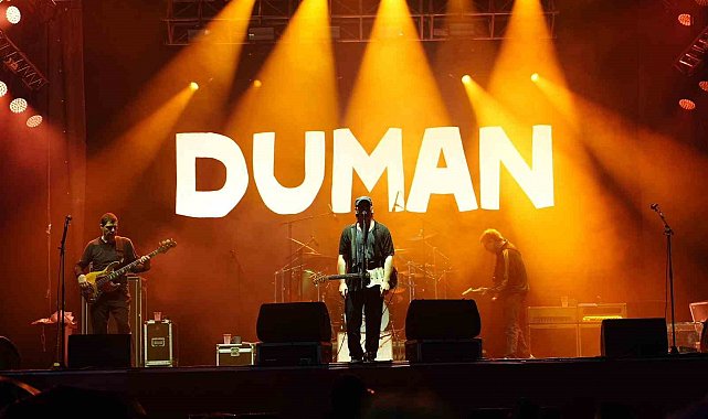 Duman konseriyle Gençlik Festivali'ne muhteşem final