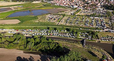 Edirne'de oteller doldu, ziyaretçiler çadır ve karavanlara yöneldi
