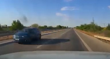 Edirne'de ters yönde ilerleyen otomobil trafikte tehlike saçtı