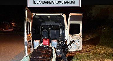 Edremit'te 1 organizatör tutuklandı, 31 düzensiz göçmen yakalandı