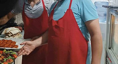 Ekmek ve şekeri hayatından çıkartarak 3 ayda 25 kilo verdi
