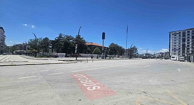 Elazığ'da cadde ve sokaklar boş kaldı